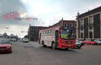 Jóvenes pasajeros de transporte público son los que más omiten las medidas sanitarias a bordo de las unidades