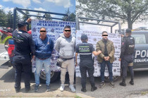 Dos extranjeros y un mexicano quedaron a disposición de la Fiscalía mexiquense tras ser asegurados en distintos operativos en Toluca.