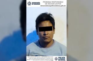 Durante la intervención, los oficiales aseguraron empaques con supuesta droga y un arma punzocortante.