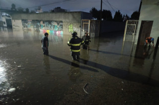 Protección Civil atiende encharcamientos tras lluvias