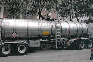El sentenciado intentaba transportar ilícitamente alrededor de 62 mil litros de gasolina en la carretera México-Toluca, en Ocoyoacac.