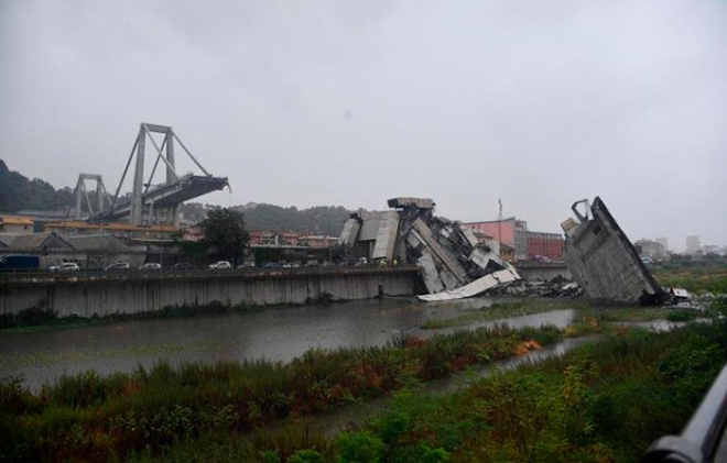Aumenta a 37 el número de muertos por el derrumbe de puente en Italia