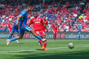 El juego celebrado en el Templo Rojo registró una buena entrada.