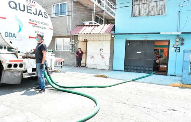 El alcalde Juan Hugo de la Rosa informó que la disminución en el caudal de 250 litros por segundo afectará a varias colonias