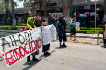 La protesta incluyó recolección de firmas y generó afectaciones viales.