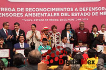 La gobernadora Delfina Gómez encabezó la entrega de 18 reconocimientos a quienes protegen bosques, ríos y especies en peligro de extinción.