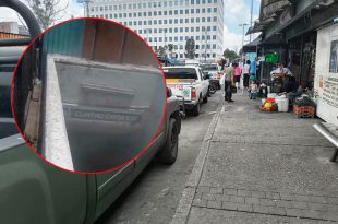 Un incendio en un puesto de comida del paradero norte del Metro Cuatro Caminos provocó la movilización de cuerpos de emergencia y dejó dos mujeres lesionadas.