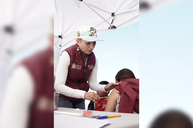 Macarena Montoya Olvera, Secretaria de Salud del Estado de México, durante la supervisión de la Semana Estatal de Vacunación.