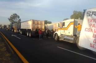 Transportistas de Hidalgo protestan en la #México-Pachuca