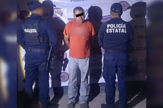 Los uniformados detuvieron a Luis “N” de 43 años de edad, quien fue presentado ante el Agente del Ministerio Público correspondiente.