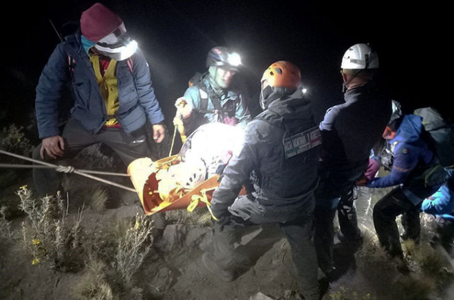 Video: Rescatan a mujer herida en zona alta del Iztaccíhuatl-Popocatépetl