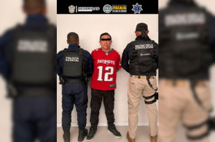 Ismael “N” durante su detención por la Policía Municipal de Coacalco