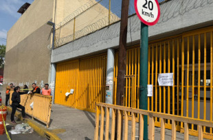 Estudiantes y personal evacuados de la Prepa 7 por posible amenaza de bomba