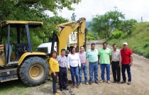 Alcalde de Tejupilco supervisa obra en Bejucos