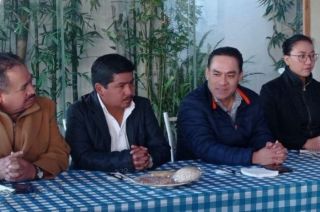 Agustin Flores busca reunirse con la precandidata a la presidencia de México.