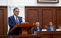 Autonomía permite a UAEMEX contribuir a formas más dignas de existencia humana: Alfredo Barrera