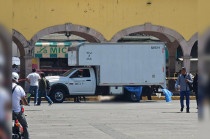 Vehículo que atropelló a José Luis Cortés en Tlalnepantla.