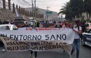 Mantienen la inconformidad de miles de vecinos que temen la construcción de miles de nuevas viviendas en la localidad y quienes hoy marcharon por Periférico Norte