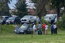 Automovilistas auxiliaron a las víctimas.