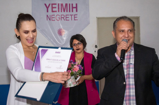 Durante el evento, Industrias Haber’s reconoció su liderazgo como primera presidenta municipal, destacando su impulso a las mujeres.