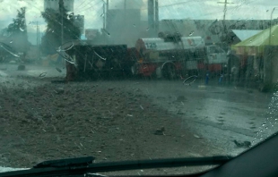 Tráiler se lleva ocho vehículos y mata a una mujer en la México-Toluca