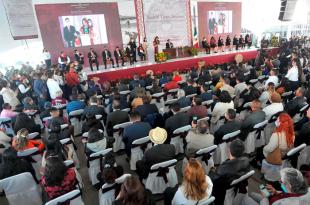 Rindió protesta la nueva alcaldesa, Xochitl Flores