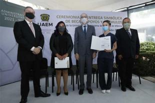 La entrega se realizó en Casa de Cultura de la UAEMéx en Tlalpan.