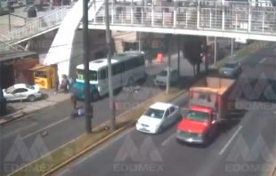 #Video: Atropellan a motociclista en Bulevar Aeropuerto de #Toluca