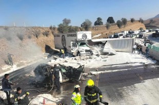 #Video: Choque de tráiler deja un muerto y varios heridos, en la México-Puebla