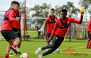 El zaguero del Toluca Cristian Borja convocado a la selección de Colombia