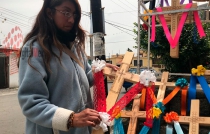 Al abrigo de la cruz, hoy celebran trabajadores de la construcción