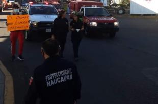 Bomberos señalaron que tampoco les han pagado aguinaldo, prima vacacional ni vales de despensa.