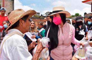 El programa arrancó entregando más de 9 mil apoyos alimentarios.