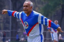 La noticia se dio a conocer esta mañana por medio de las redes oficiales del Club América, quien expresó sus condolencias a través de un comunicado.