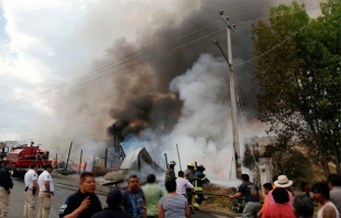 Se registra fuerte incendio en #Naucalpan