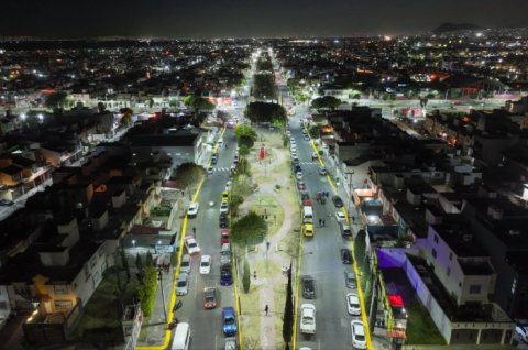 Sendero Seguro iluminado en Ecatepec, uno de los cuatro kilómetros incorporados en febrero