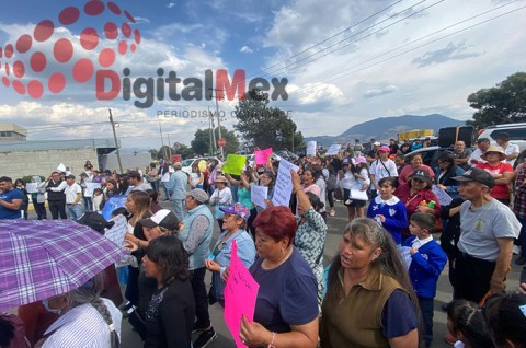 La protesta se dio en el marco de la primera audiencia judicial contra Mario “N”, señalado como responsable del homicidio, pues los manifestantes señalaron que tienen la preocupación de que el acusado pueda ser liberado bajo el argumento de que tiene una enfermedad mental.