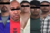 Policías interceptaron unidad robada en CDMX y detuvieron a cinco implicados cuando intentaban huir hacia la Peñón-Texcoco.