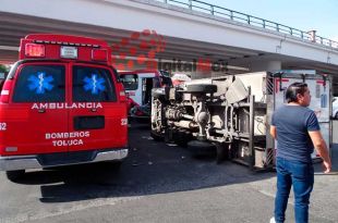 Al lugar llegaron Bomberos de Toluca.