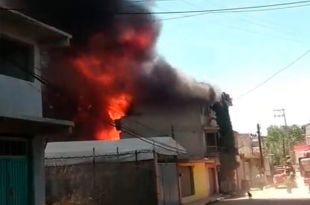 Incendio consume vivienda en Tultitlán