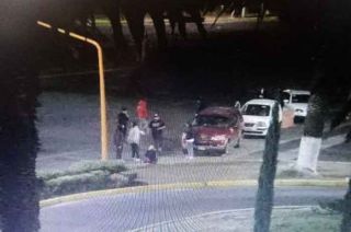 #Video: ¡Precaución! Taxistas ocupan calles aledañas a Fiscalía, en #Tlalnepantla