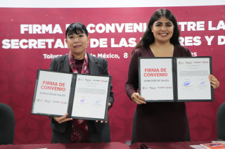 María Esther Rodríguez Hernández, Secretaria de las Mujeres, y Magaly Palacios, Gerente de Relaciones con Gobierno de DiDi.