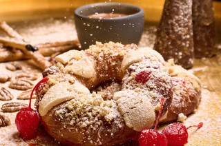 Las panaderías y pastelerías de Toluca y Metepec se preparan para ofrecer una variedad de Roscas de Reyes