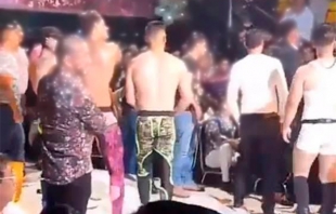 #Video: Hombre se atraganta con un pepino en show en #Nezahualcóyotl