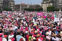 #Video: Desbordan Zócalo de CDMX por la &quot;Marcha por la Democracia&quot;