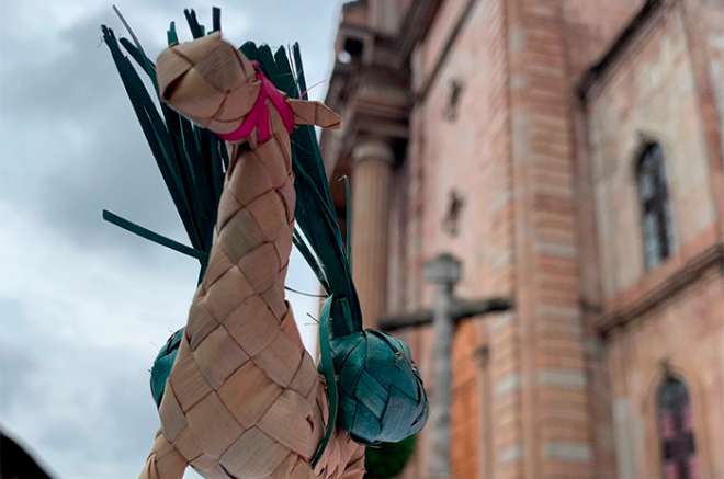 Cada Corpus Cristi tocan con alegría las campanas de la Parroquia de San Francisco de Asís