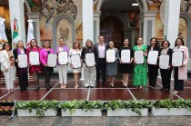 El sábado pasado fue reconocido el papel fundamental de las juzgadoras en la protección de los derechos humanos y en la impartición de justicia, que contribuye al fortalecimiento del Estado constitucional.