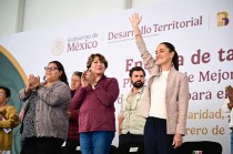 Más de 16 mil tarjetas ya fueron entregadas en La Paz, Chimalhuacán y Nezahualcóyotl, con ellas los beneficiarios accederán a un apoyo económico de 40 mil pesos directos para mejorar sus hogares.