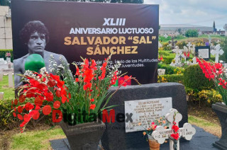 Familiares, aficionados y figuras del pugilismo como Juan Laporte celebraron el legado del campeón mundial