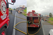 El tractocamión quedó detenido cerca de la salida a Acolman